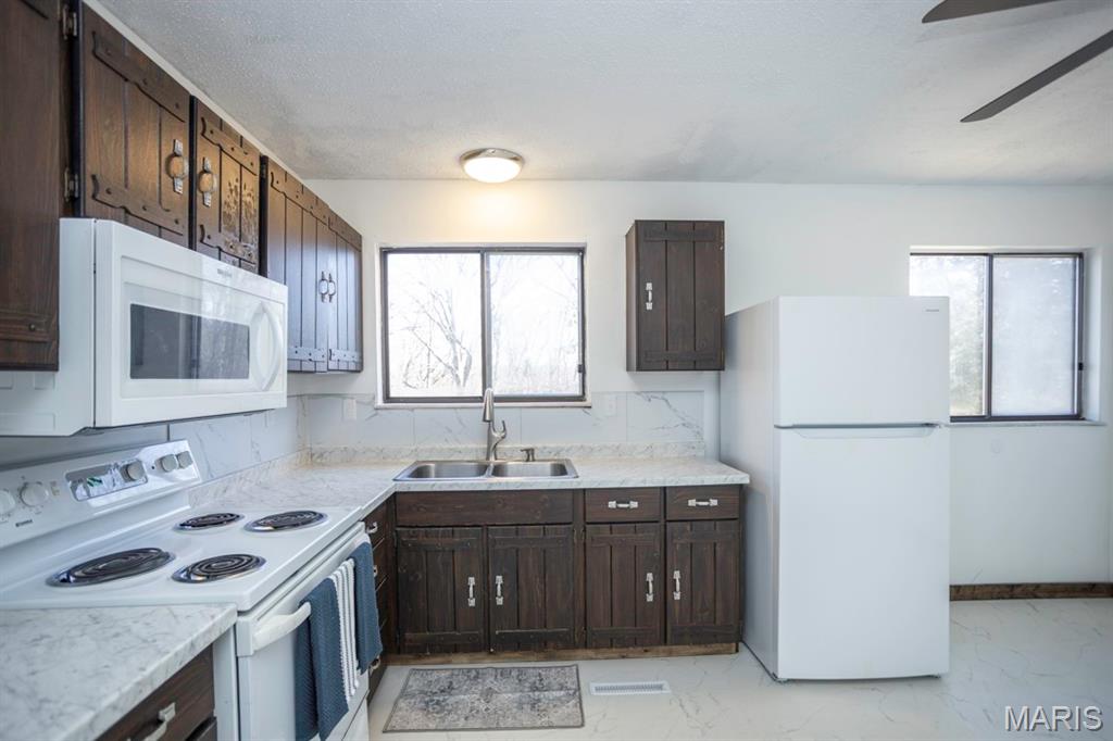 13416 Colorado Road Dixon, MO 65459 - Photo 6 of 42