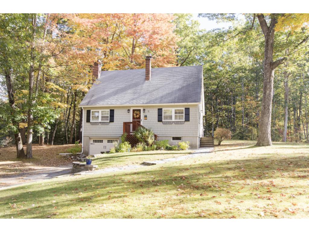 7 Lincoln Road Newton, NH 03858 - Photo 1 of 25