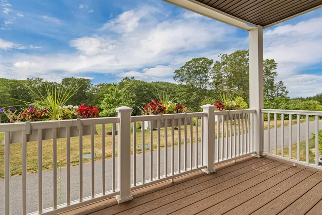 $589,000 | 7 Longview Drive, Unit 105, Atkinson, NH 03811