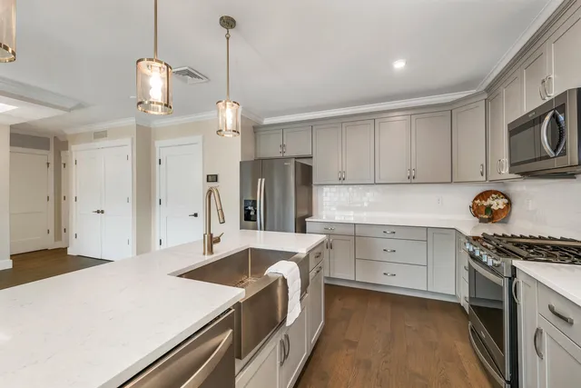 $589,000 | 7 Longview Drive, Unit 105, Atkinson, NH 03811