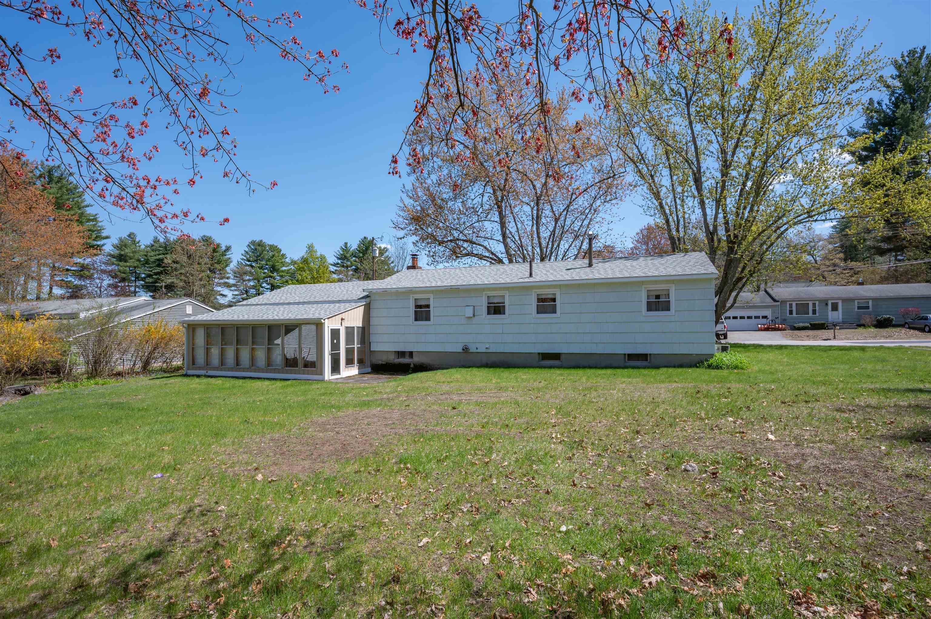 3 Derby Circle Nashua, NH 03062 - Photo 40 of 44