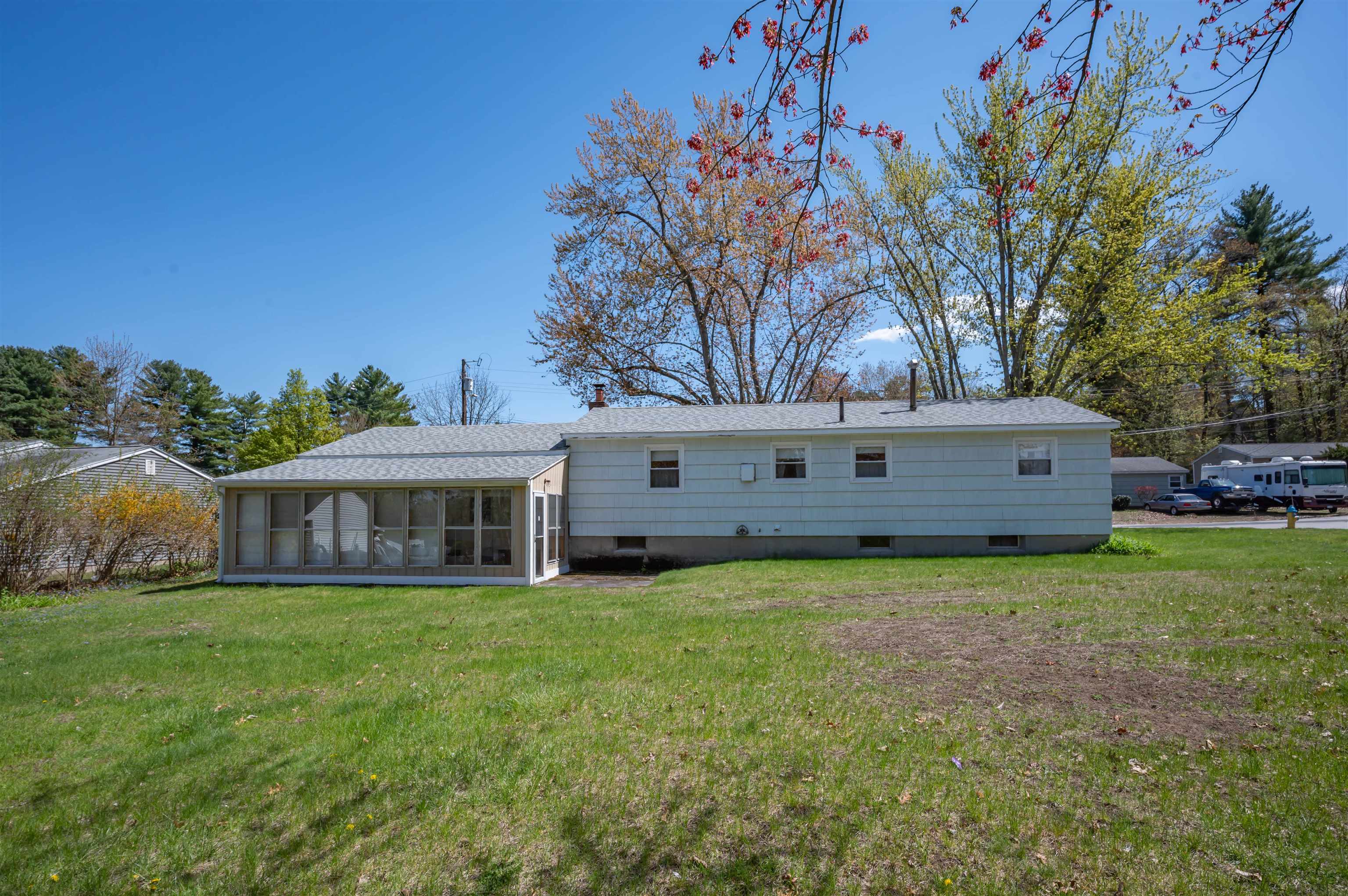 3 Derby Circle Nashua, NH 03062 - Photo 41 of 44