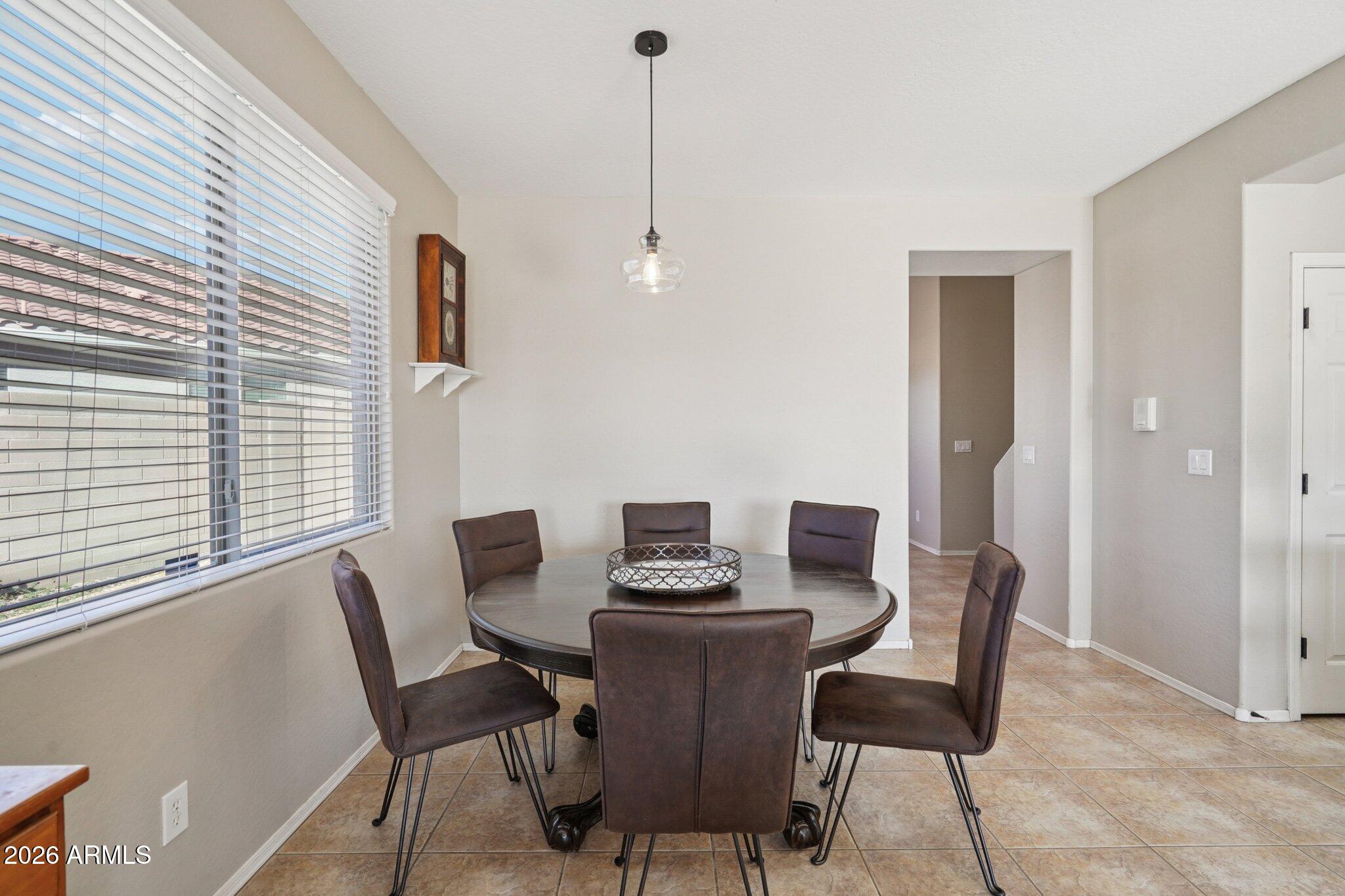 39516 North Noble Hawk Court Phoenix, AZ 85086 - Photo 18 of 62 Breakfast nook