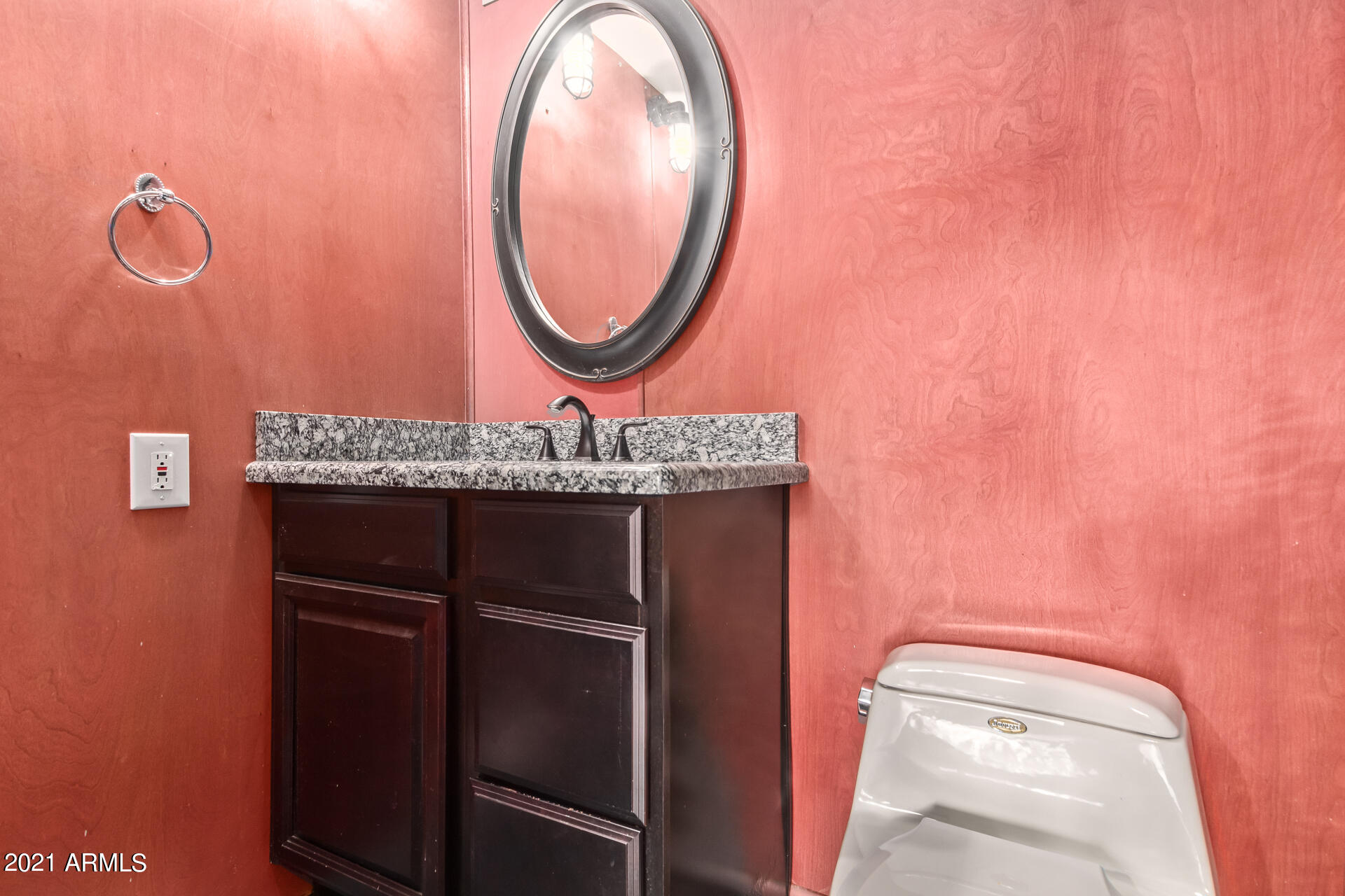 1101 East Bethany Home Road, Unit 24 Phoenix, AZ 85014 - Photo 21 of 25 0021-21 - Bethany Home