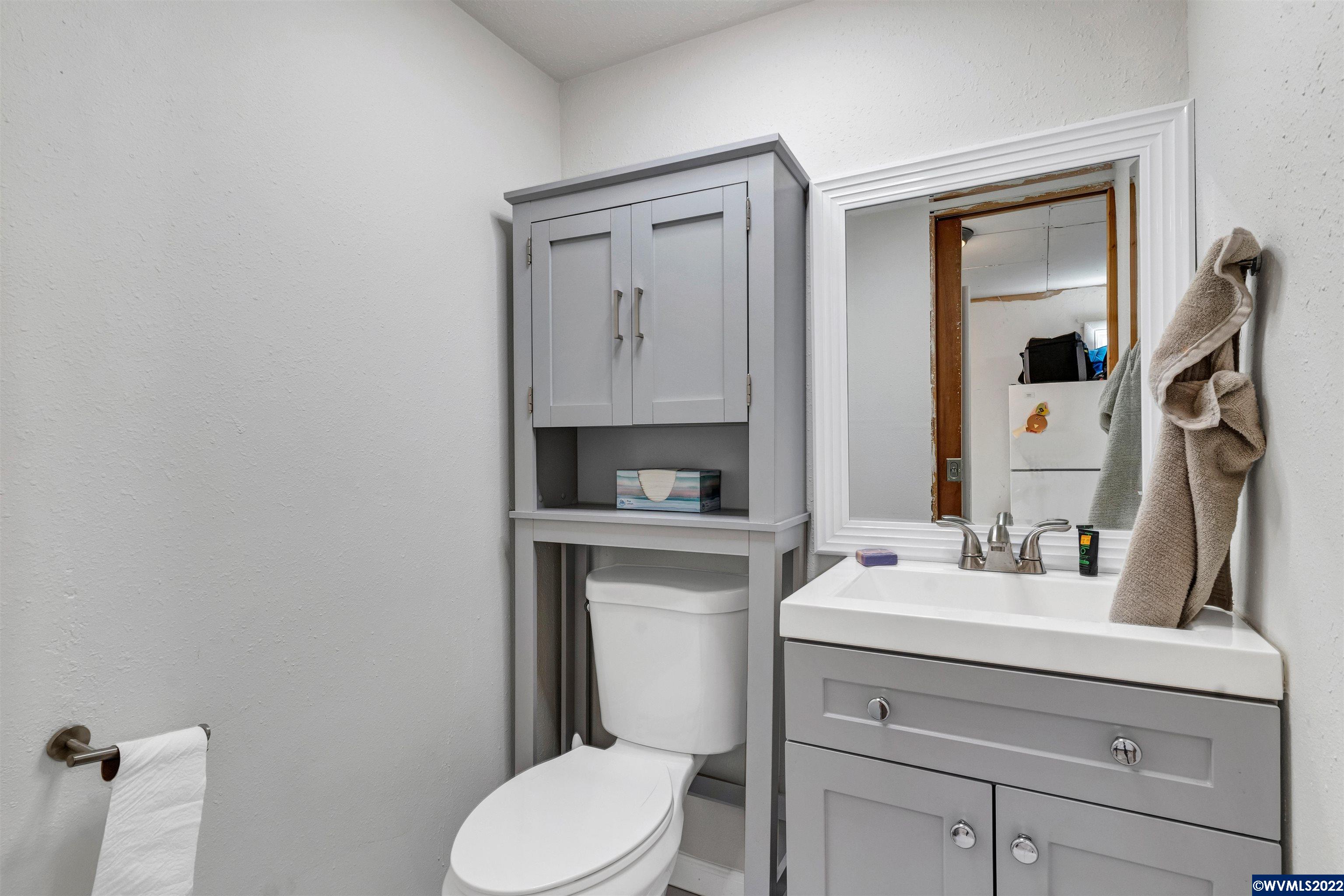 3950 Dakota Road Southeast Salem, OR 97302 - Photo 17 of 35 Gallery Image 17