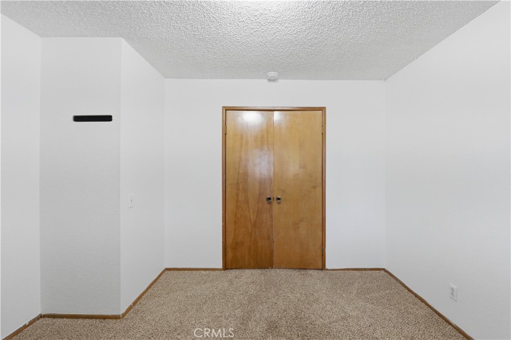 12365 Waynoka Road Apple Valley, CA 92308 - Photo 16 of 36
