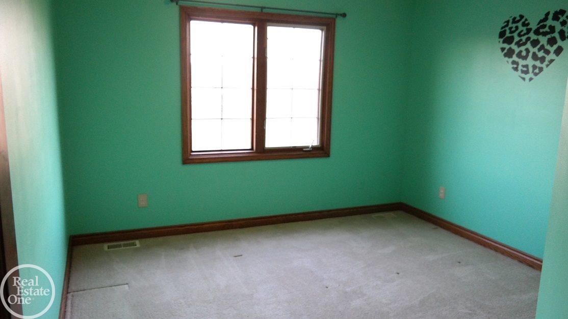 12649 Dunn Road Memphis, MI 48041 - Photo 24 of 35 31307260-23.JPG