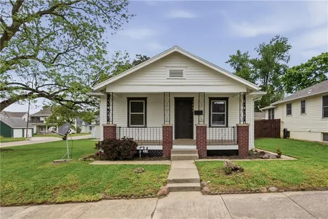 $169,000 | 2407 Seneca Street, St. Joseph, MO 64507