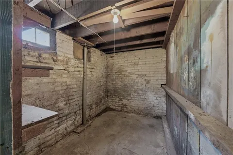 $169,000 | 2407 Seneca Street, St. Joseph, MO 64507