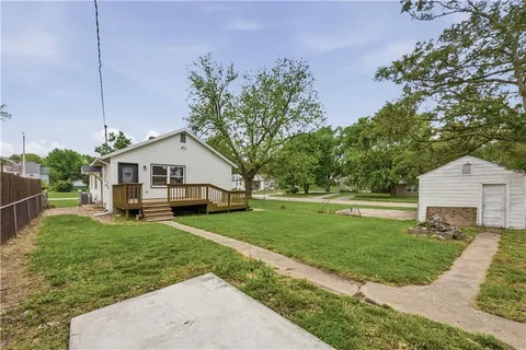 $169,000 | 2407 Seneca Street, St. Joseph, MO 64507