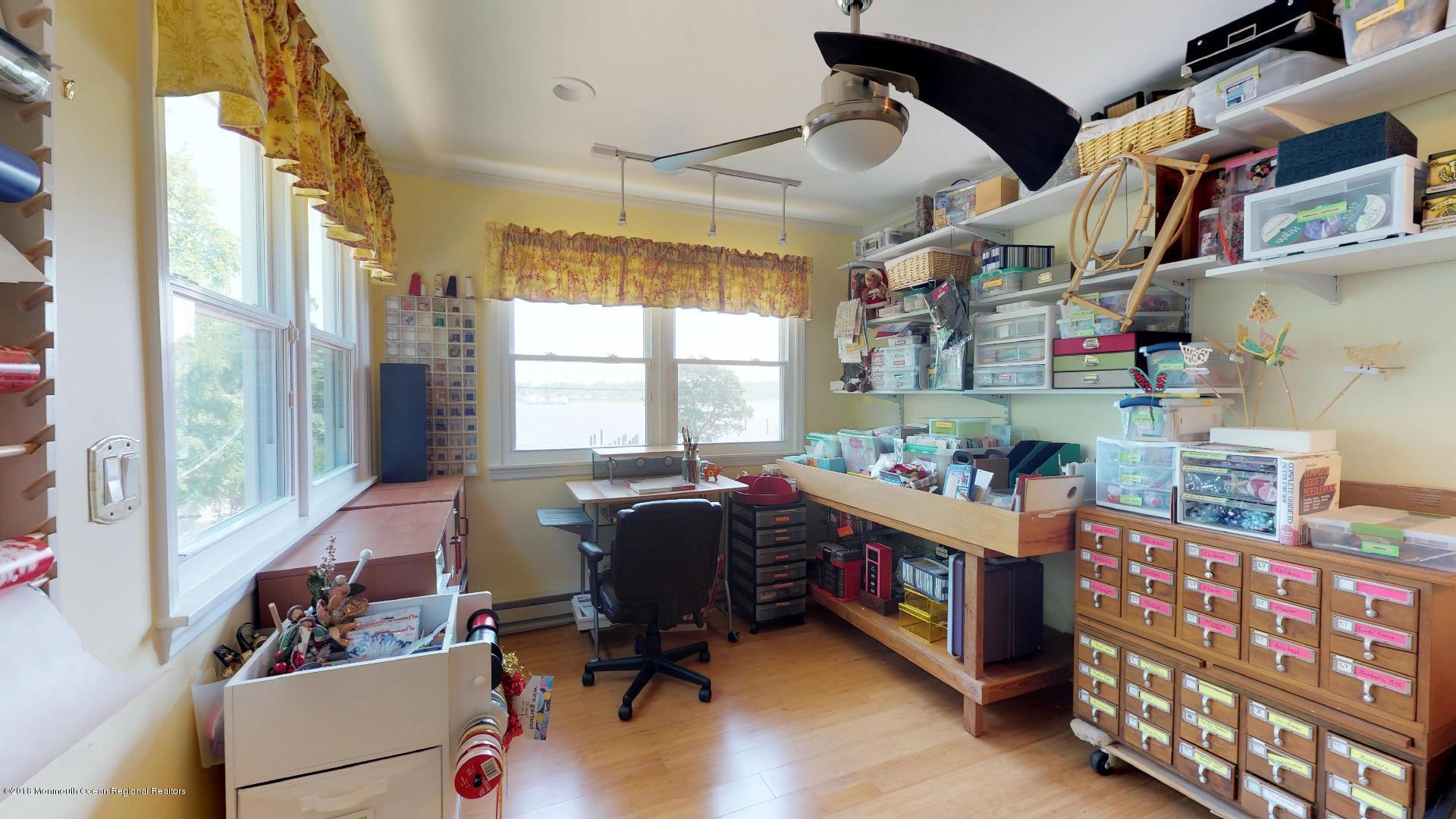 183 Harbor Inn Road Bayville, NJ 08721 - Photo 31 of 44 UQRfhadD8mk - Craft Room
