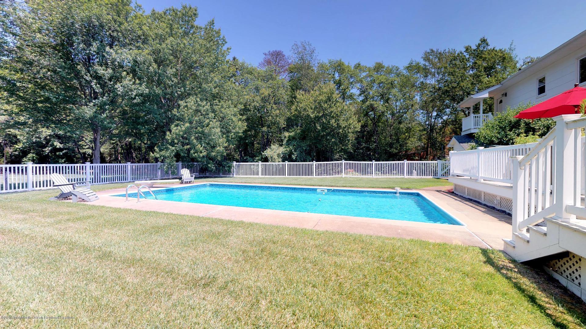 183 Harbor Inn Road Bayville, NJ 08721 - Photo 33 of 44 UQRfhadD8mk - Pool
