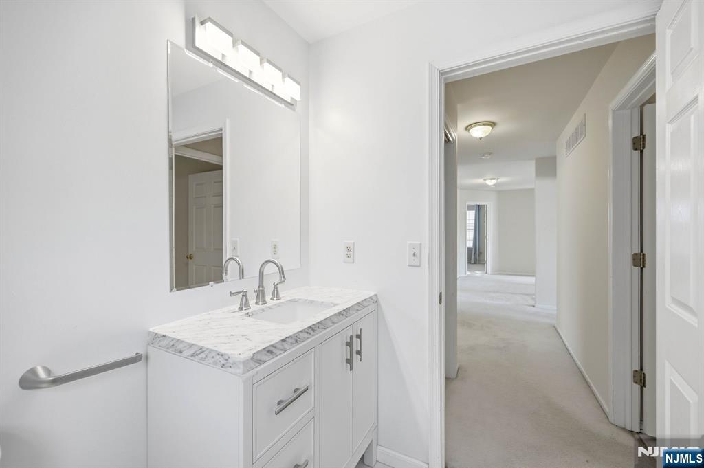 19 Colmart Way Bridgewater, NJ 08807 - Photo 29 of 44
