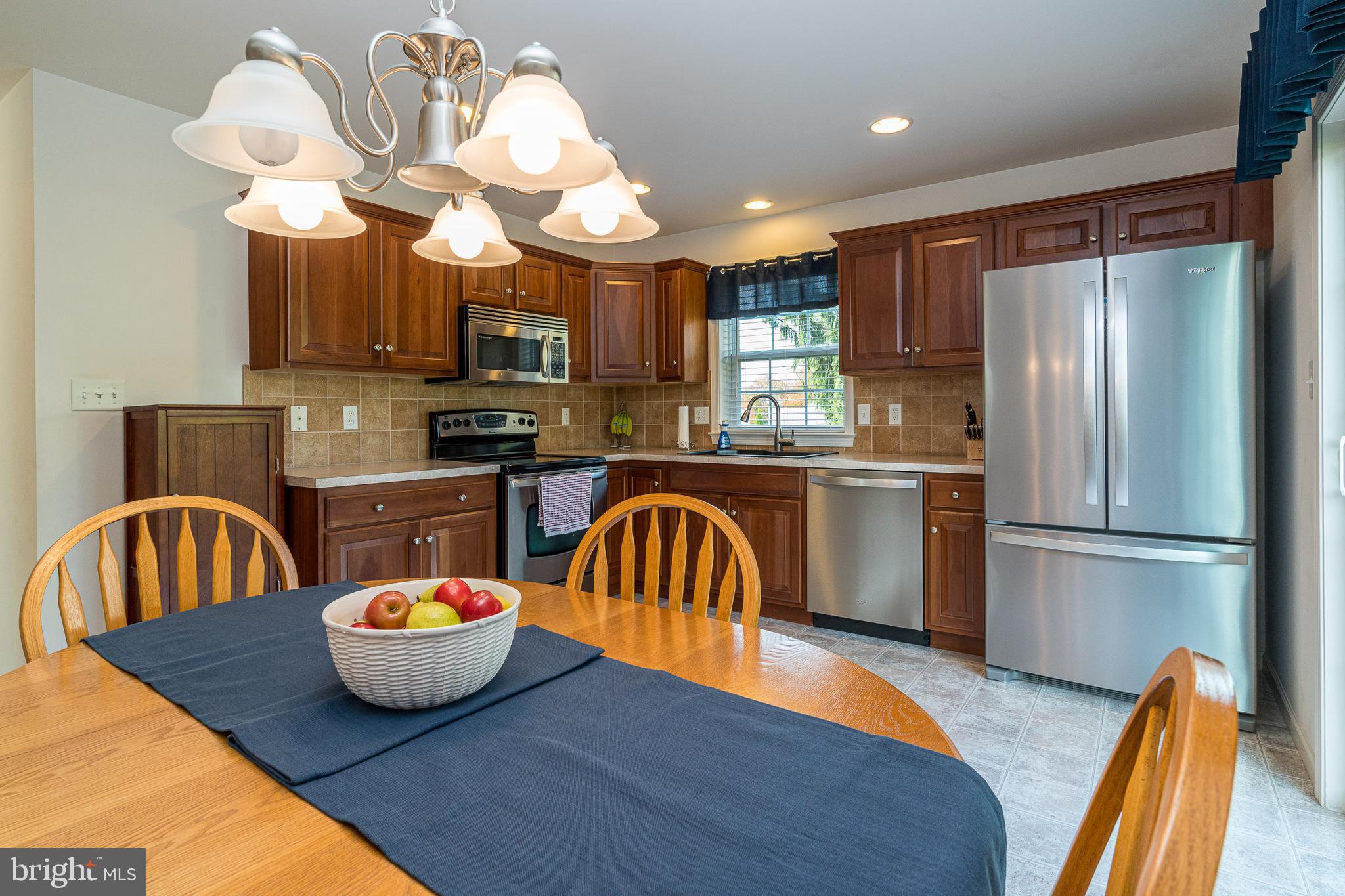 15 Hurst Boulevard Lititz, PA 17543 - Photo 14 of 32 Informal eating space in the kitchen