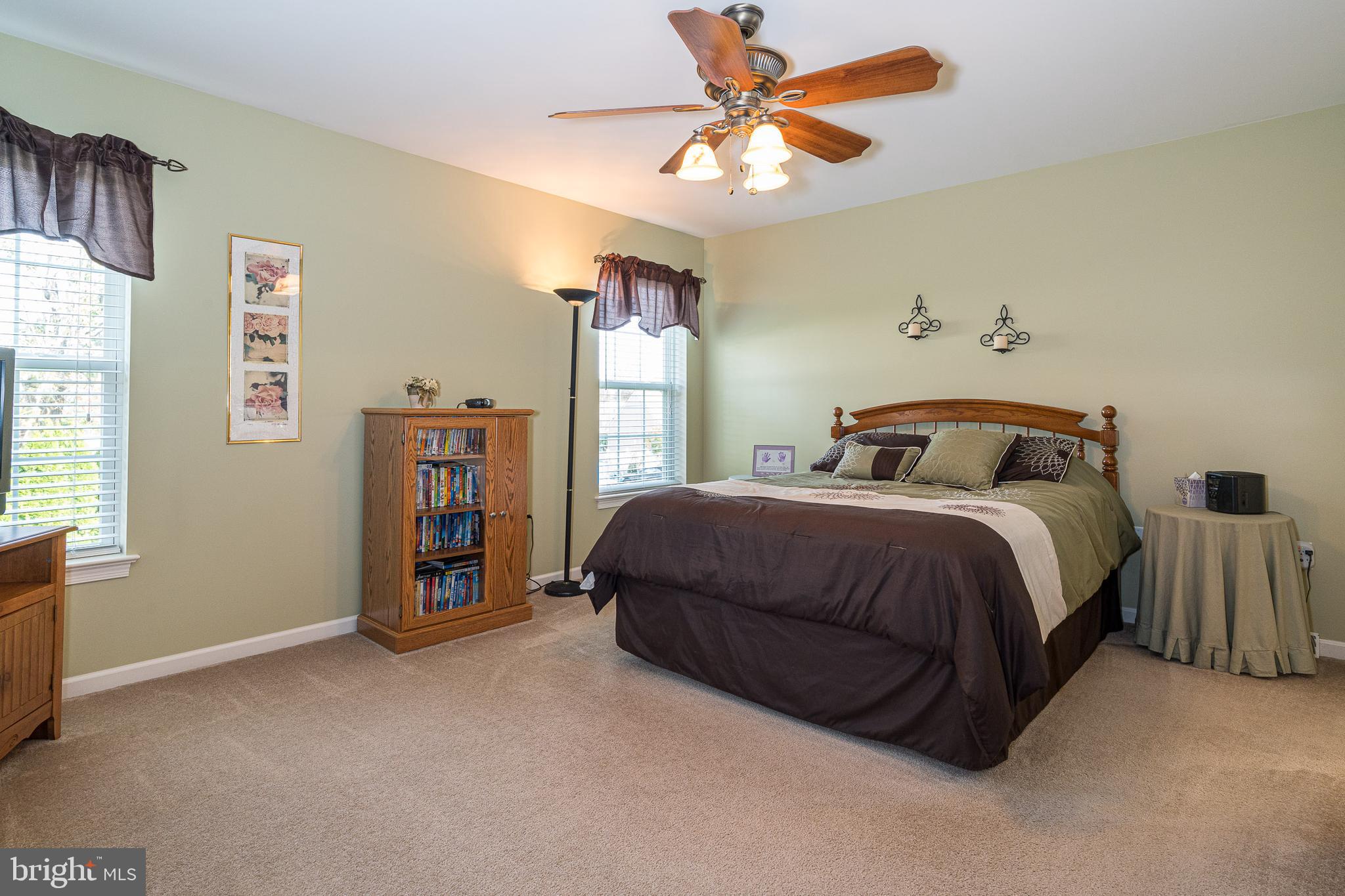 15 Hurst Boulevard Lititz, PA 17543 - Photo 17 of 32 Large Master Suite