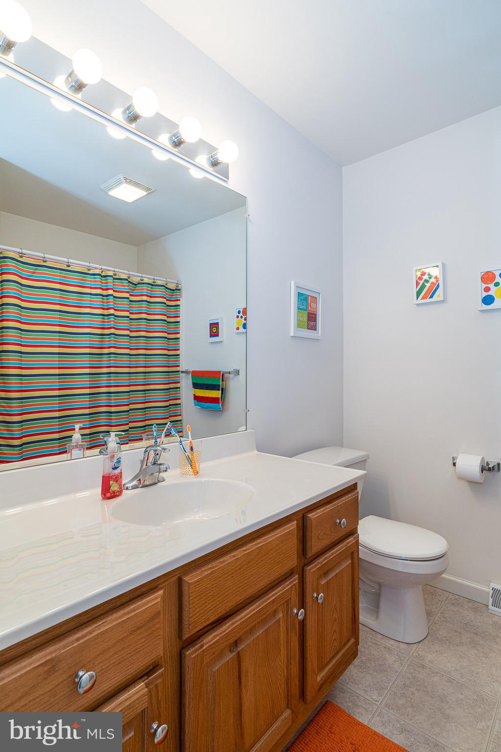 15 Hurst Boulevard Lititz, PA 17543 - Photo 23 of 32 Second Floor Main Bath