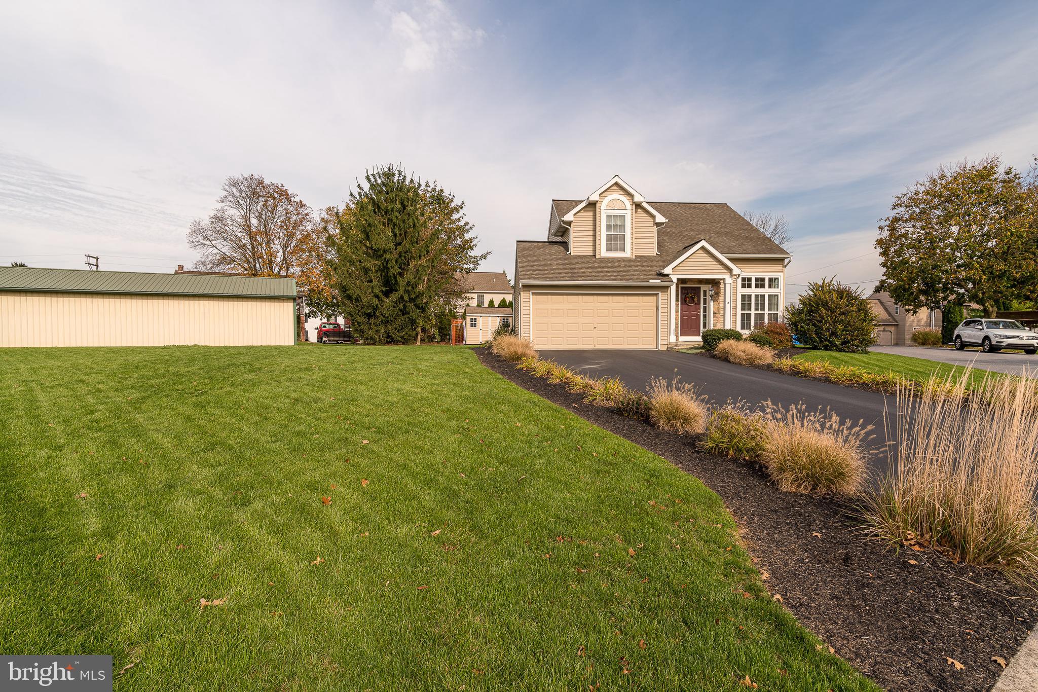 15 Hurst Boulevard Lititz, PA 17543 - Photo 4 of 32 Room to Roam!