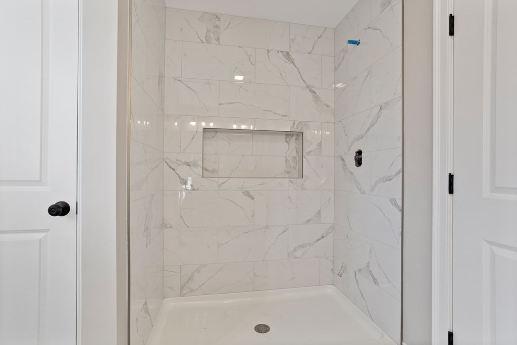 18 McDonald Road Wilmington, MA 01887 - Photo 23 of 26 Gallery Image 23