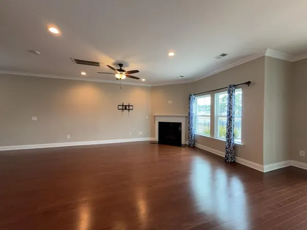 $3,100 | 292 Calm Water Way, Summerville, SC 29486