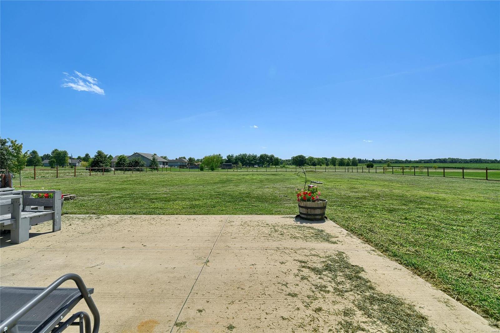 7694 Grove Road Edwardsville, IL 62025 - Photo 26 of 38