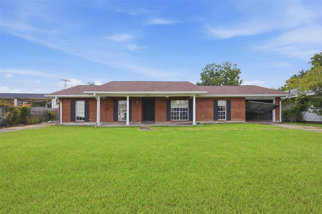 307 3rd Street Dequincy, LA 70633 - Photo 2 of 11