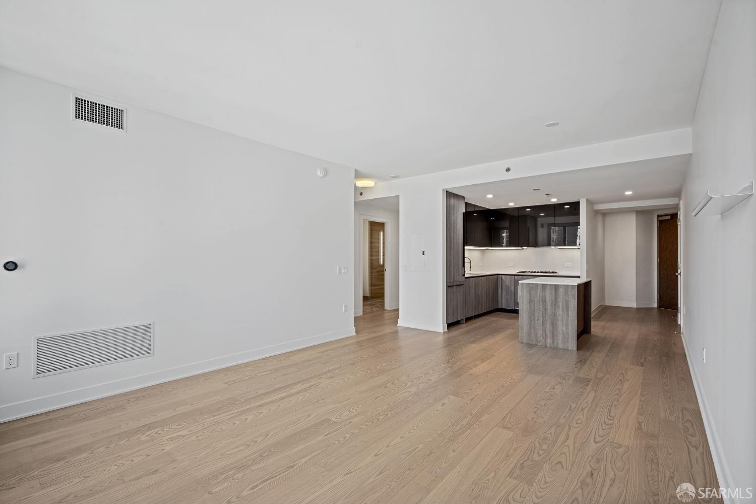 338 Main Street, Unit 22H San Francisco, CA 94105 - Photo 5 of 43