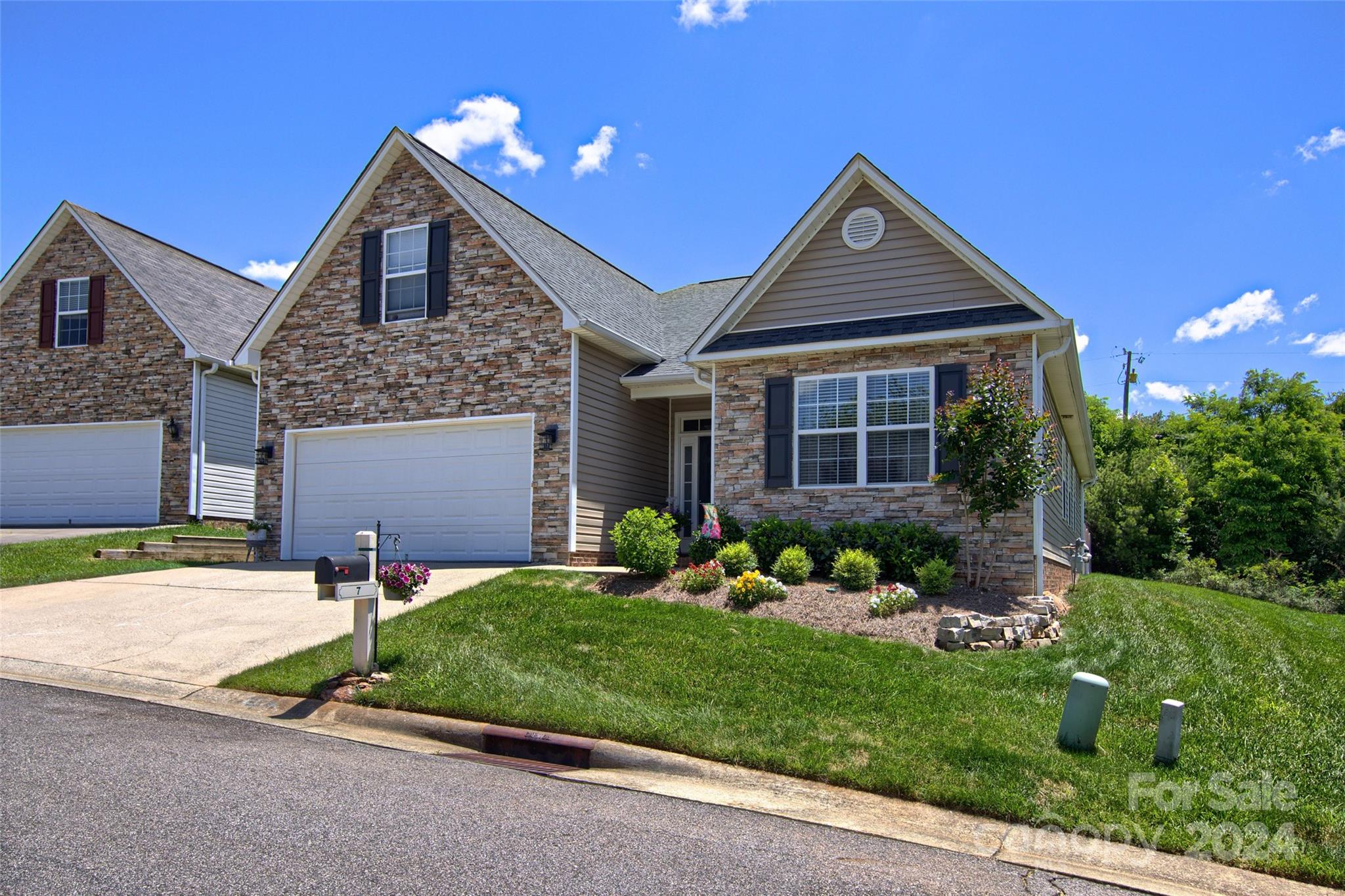 7 Summer Meadow Road Arden, NC 28704 - Photo 3 of 27 Gallery Image 3