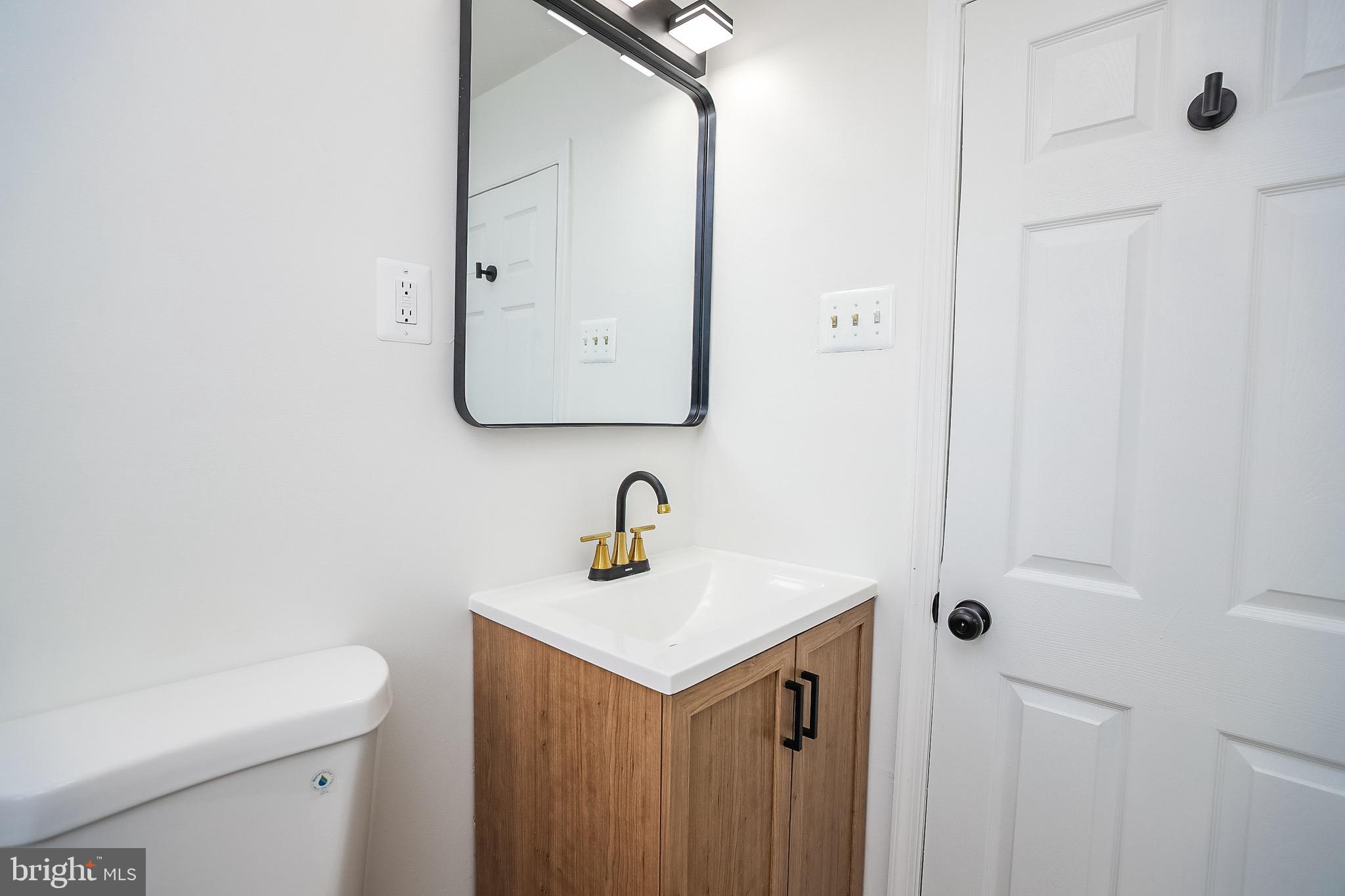 2224 Graythorn Road Baltimore, MD 21220 - Photo 16 of 27