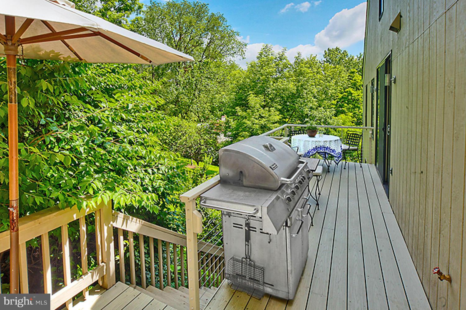 2814 Upton Street Northwest Washington, DC 20008 - Photo 11 of 30 Exterior (General)