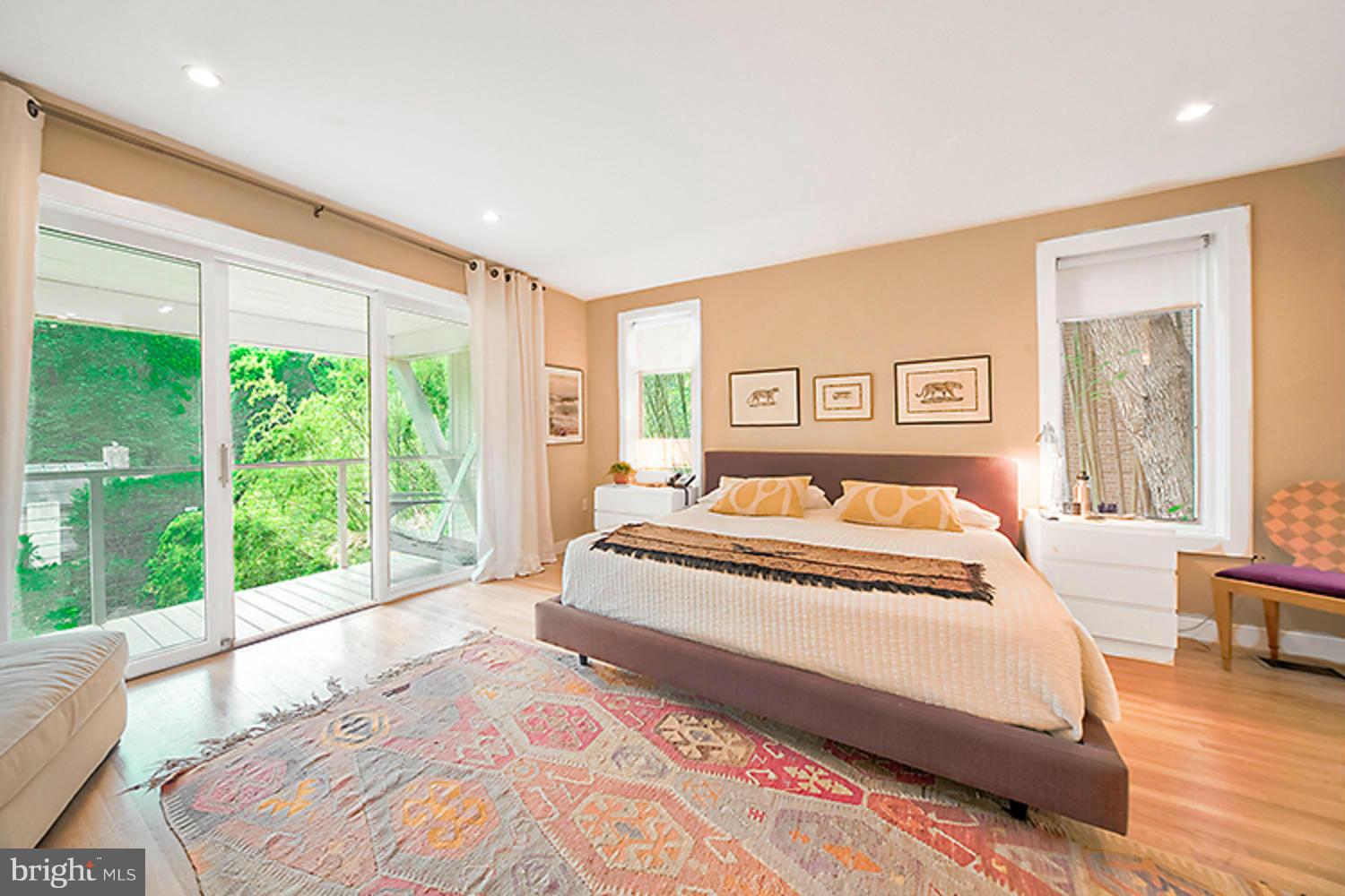 2814 Upton Street Northwest Washington, DC 20008 - Photo 12 of 30 Bedroom (Master)