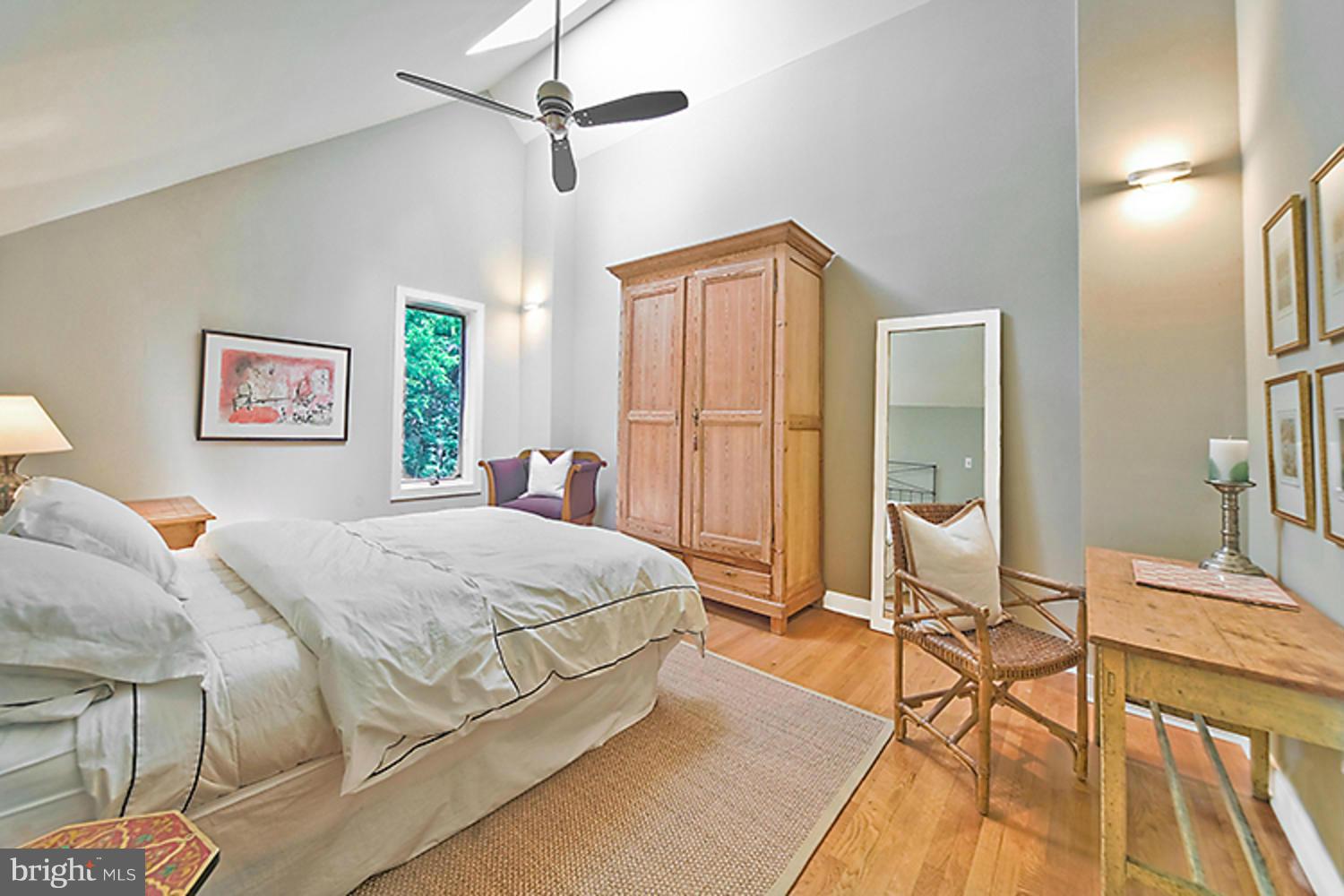 2814 Upton Street Northwest Washington, DC 20008 - Photo 19 of 30 Bedroom