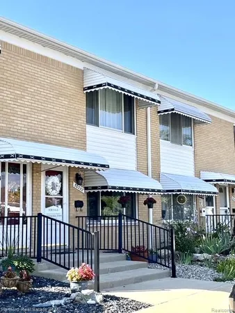 $103,000 | 50352 Helfer Boulevard, Wixom, MI 48393