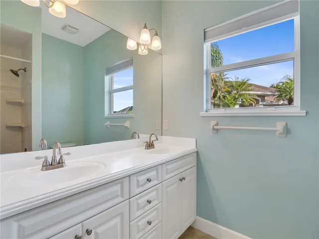 $599,000 | 6450 35th Lane, Vero Beach, FL 32966