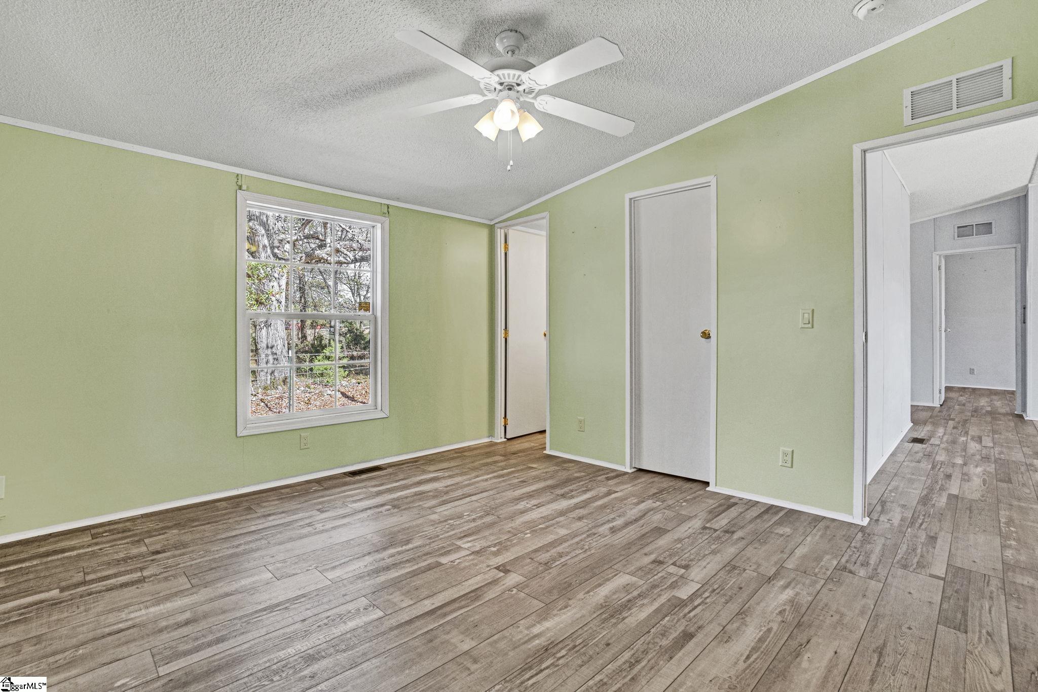 8895 Greenpond Road Gray Court, SC 29645 - Photo 16 of 36