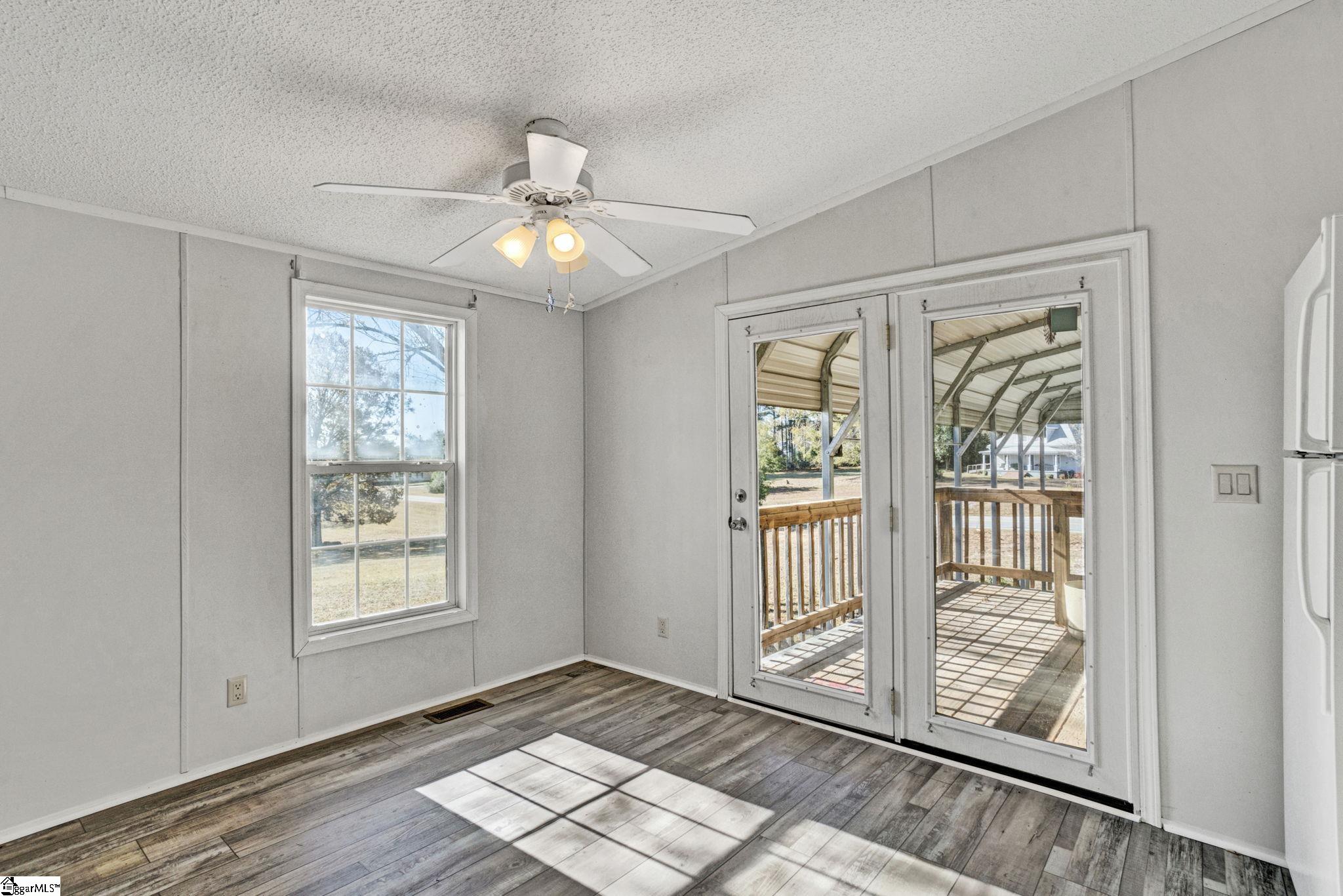 8895 Greenpond Road Gray Court, SC 29645 - Photo 9 of 36