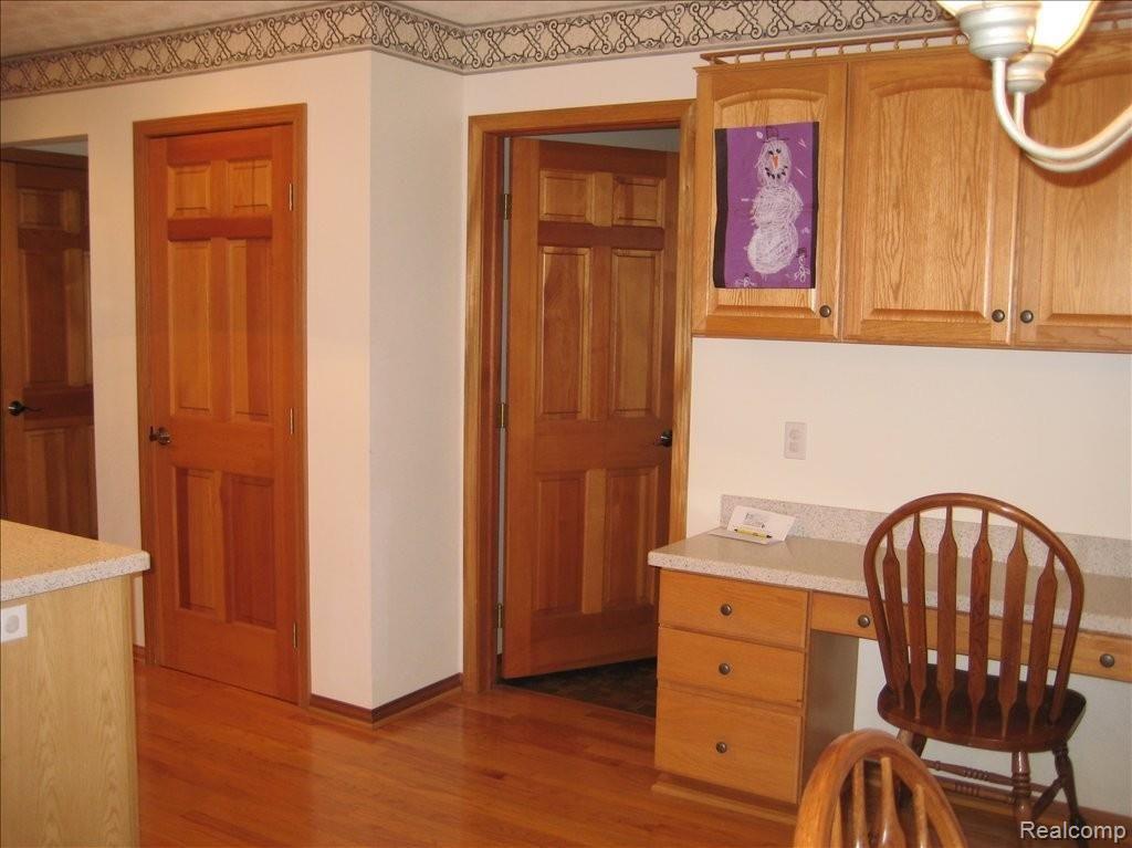 8984 Bridge Road Grosse Ile, MI 48138 - Photo 6 of 24 KITCHEN