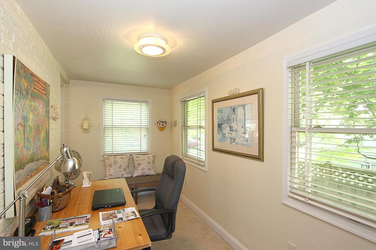 5923 Conway Road Bethesda, MD 20817 - Photo 13 of 26 Office/PlayRm