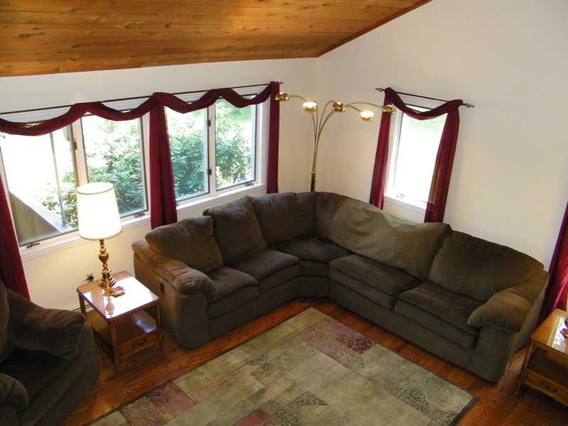 2573 Wickline Road Gibsonia, PA 15044 - Photo 11 of 25 Family Room.