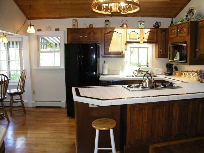 2573 Wickline Road Gibsonia, PA 15044 - Photo 7 of 25 Kitchen.