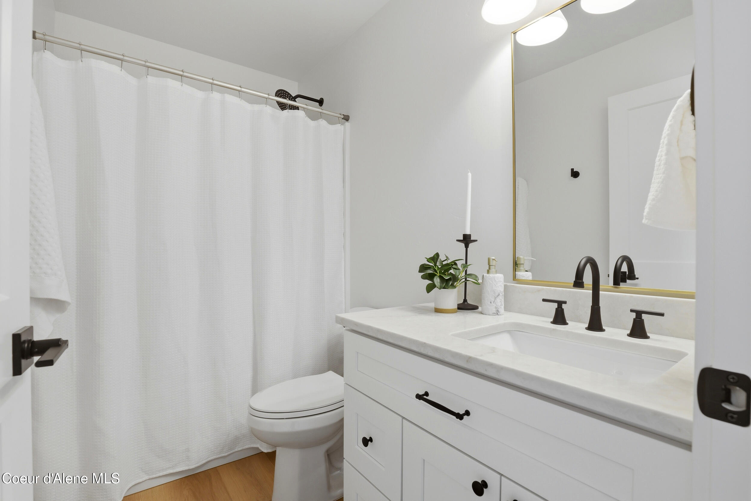 3491 Blaze Loop Post Falls, ID 83854 - Photo 41 of 70 En-Suite Bathroom
