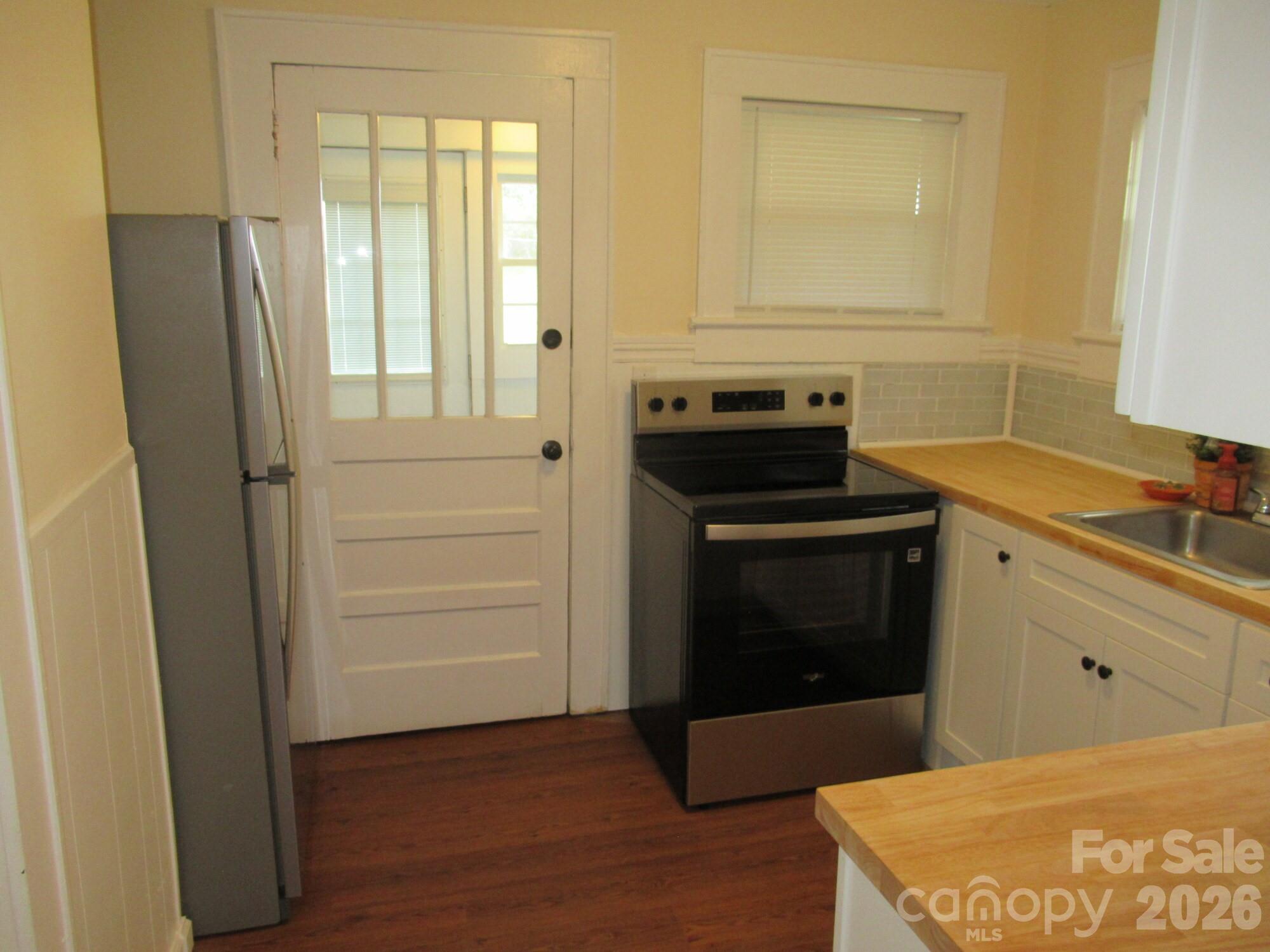 1109 East Main Street Maiden, NC 28650 - Photo 8 of 21