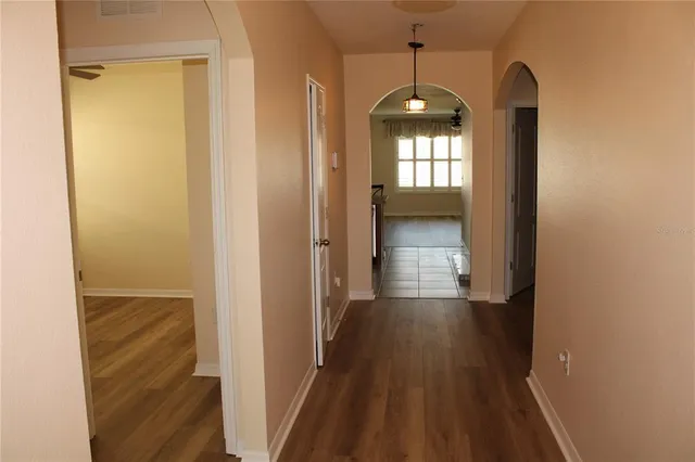 $2,600 | 5257 11th Street East, Bradenton, FL 34203