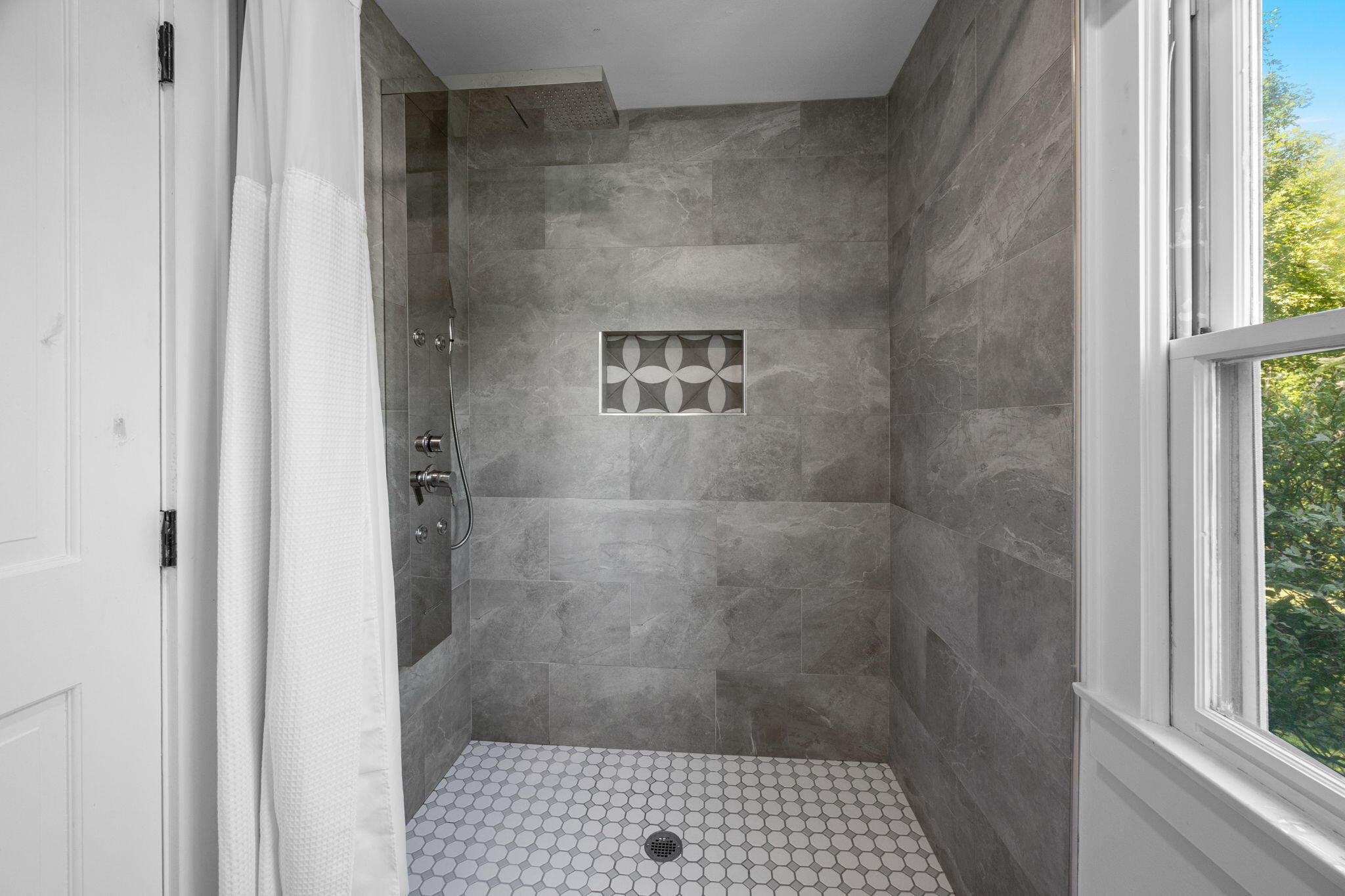 591 Crowell Road North Chatham, MA 02633 - Photo 24 of 58 31-web-or-mls-591-crowell-rd-Primary Bat