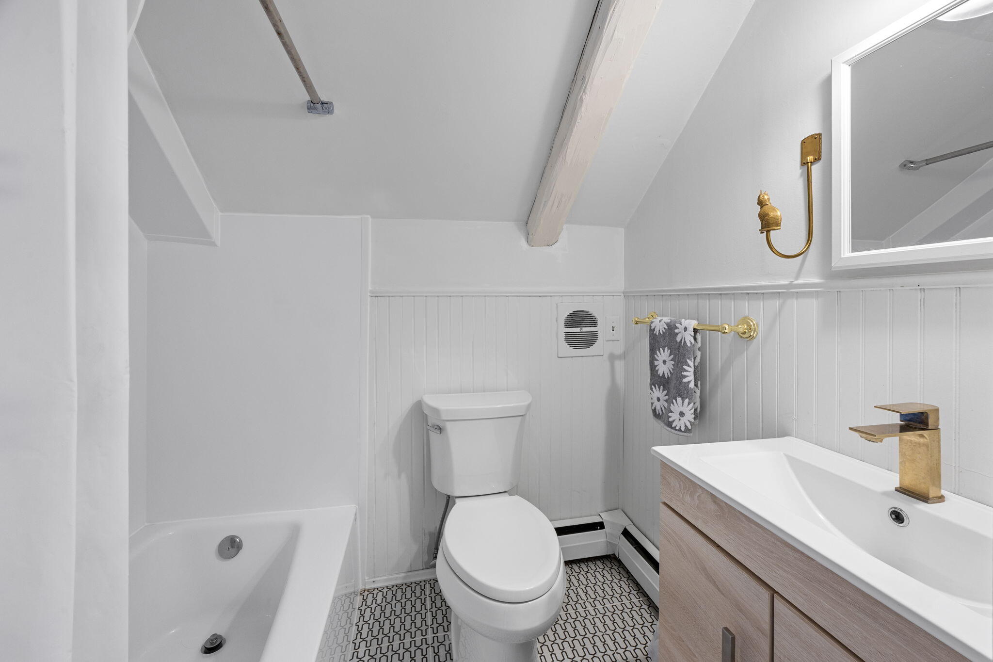 591 Crowell Road North Chatham, MA 02633 - Photo 30 of 58 38-web-or-mls-591-crowell-rd-Bathroom3