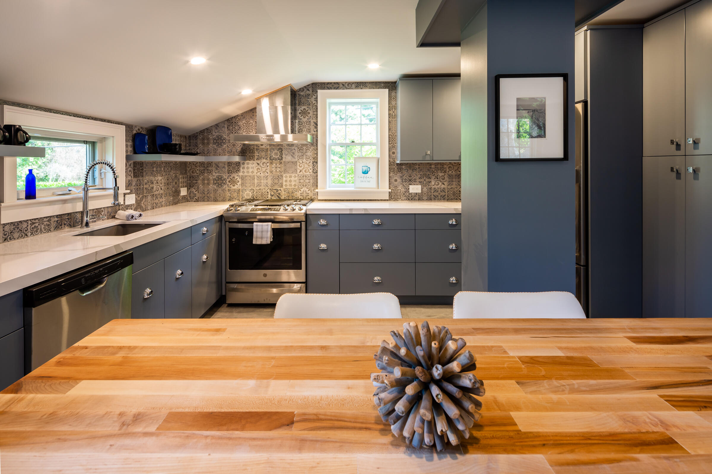 591 Crowell Road North Chatham, MA 02633 - Photo 3 of 58 591CrowellRd-07-w