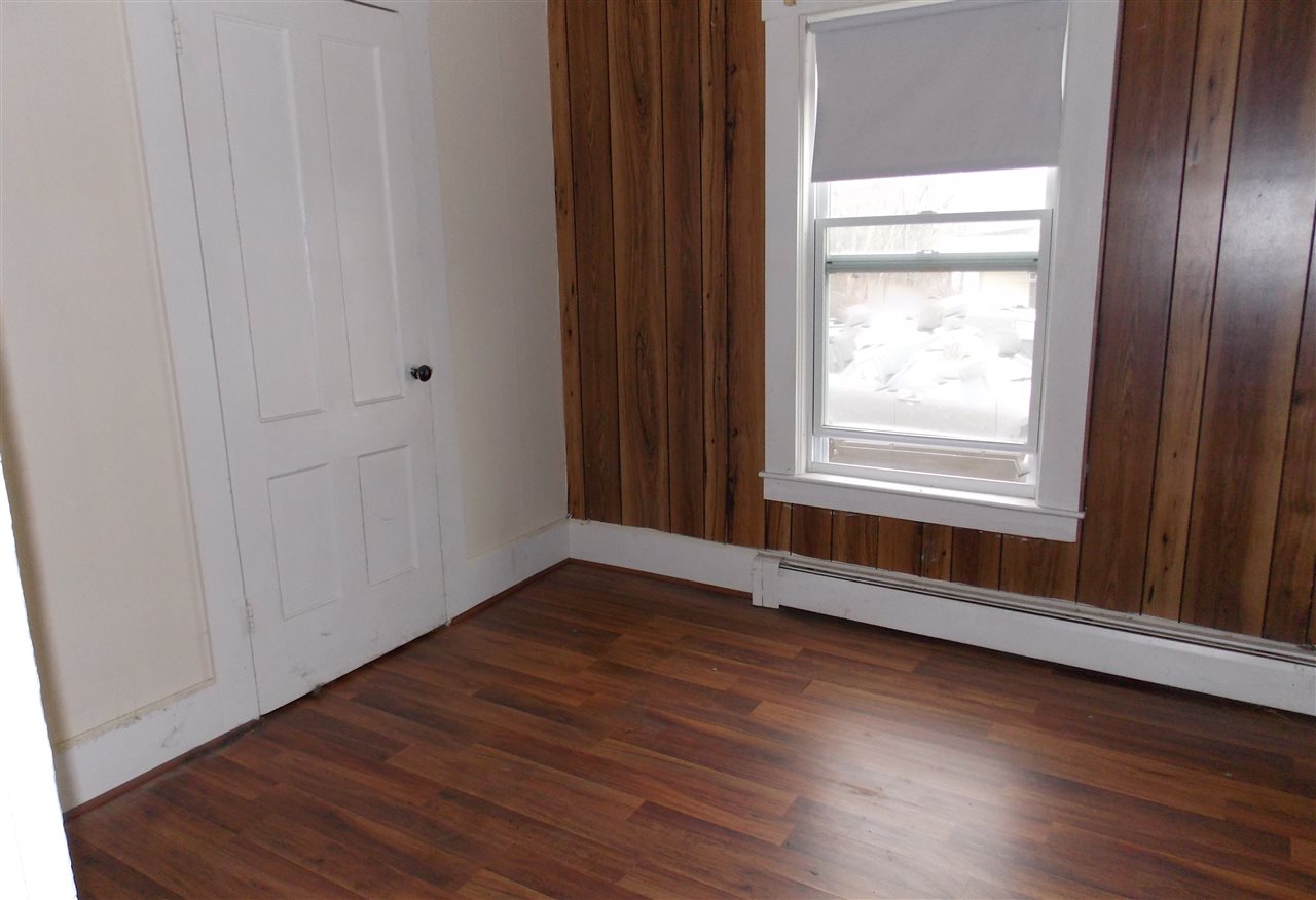 62 Spring Street Laconia, NH 03246 - Photo 5 of 12