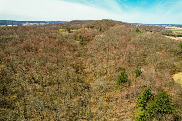 $325,000 | 0 Lovers Lane, Elroy, WI 53929