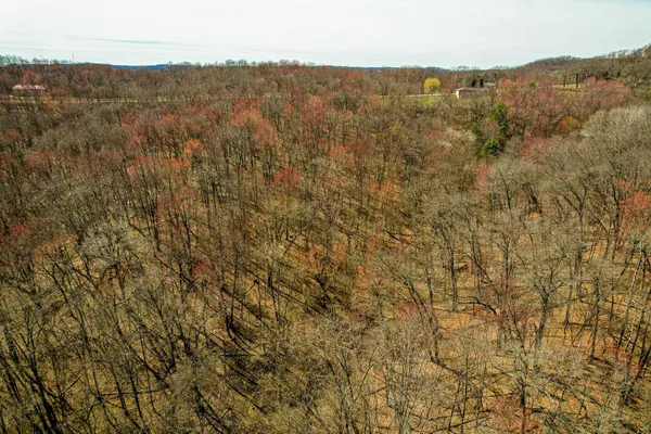 $325,000 | 0 Lovers Lane, Elroy, WI 53929