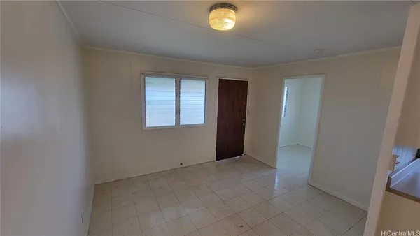 $2,100 | 1009 Maluna Street, Honolulu, HI 96818