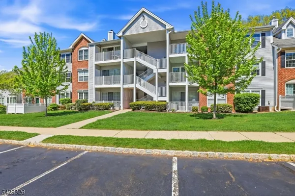 $359,000 | 808 Breckenridge Drive, Somerville, NJ 08876